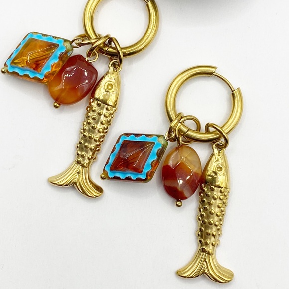 NEW Gold Fish Charm Hoop Earrings - Picture 4 of 7